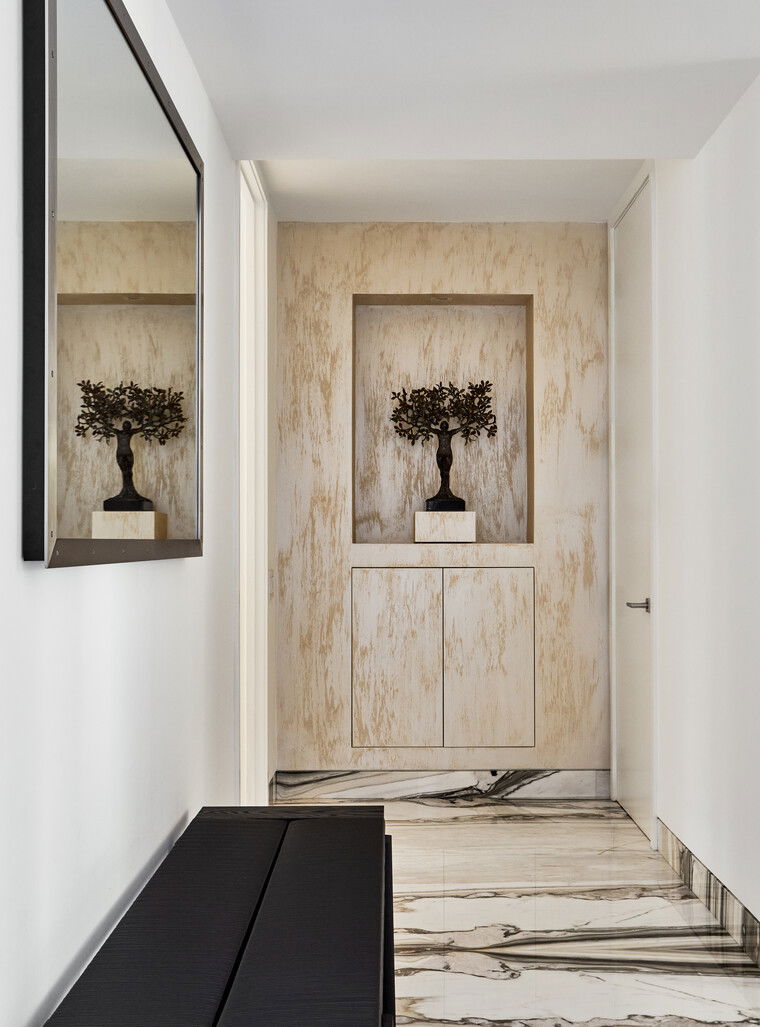 Online design Modern Hallway/Entry by Devanshi S. thumbnail