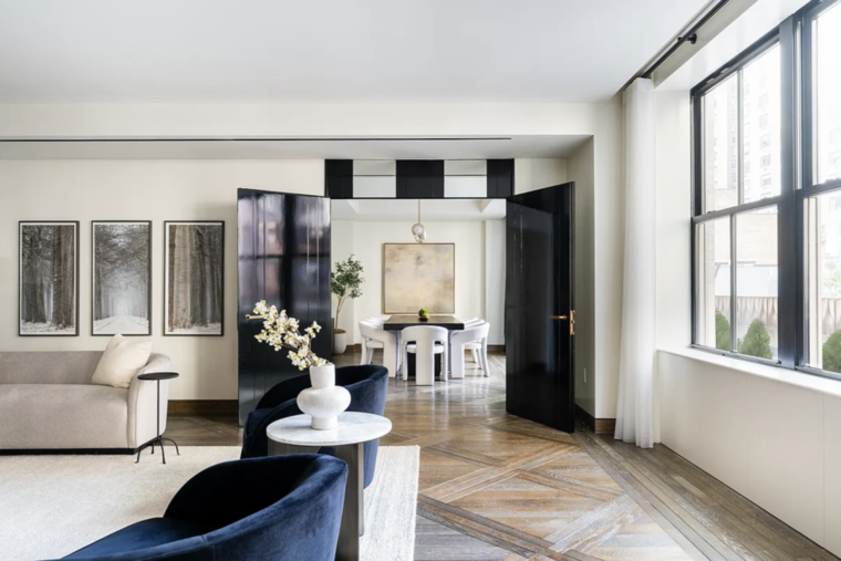 Online design Transitional Living Room by Leanna S. thumbnail