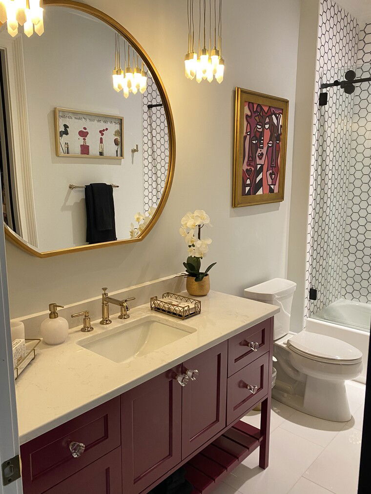 Online design Modern Bathroom by Jasmine M. thumbnail