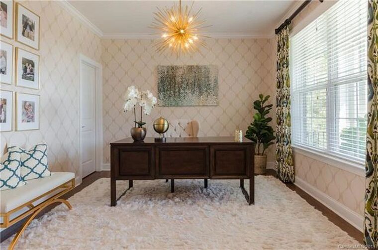 Online design Glamorous Home Office by Alissa A. thumbnail