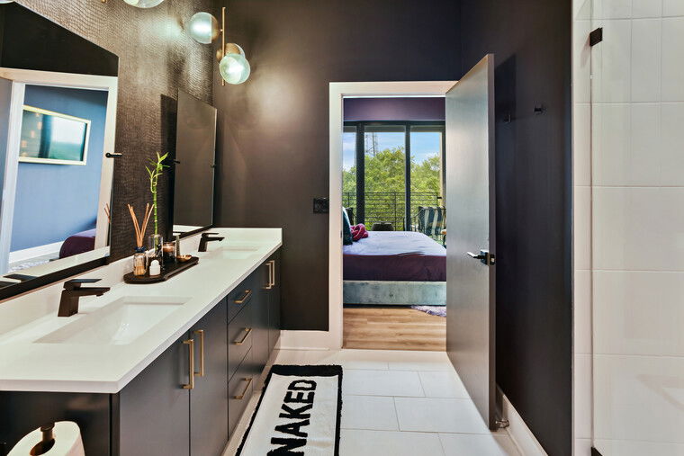 Online design Contemporary Bathroom by Marve M. thumbnail