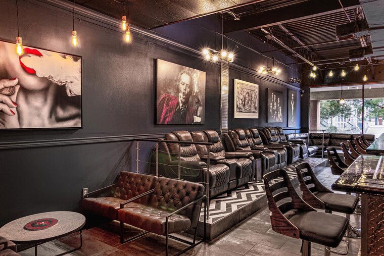 Online design Contemporary Business: 1 Space by Yumilka S. thumbnail