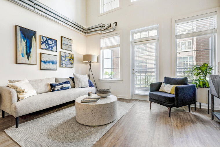 Online design Contemporary Living Room by Sharlene Y. thumbnail