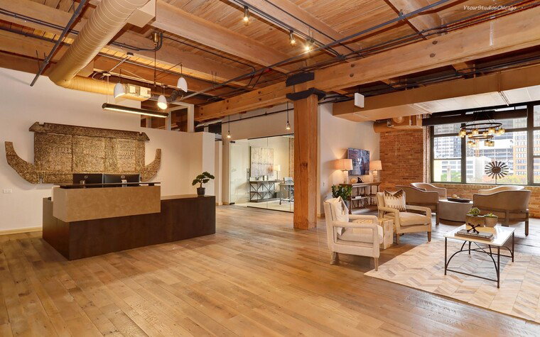 Online design Traditional Business by Wanda P. thumbnail