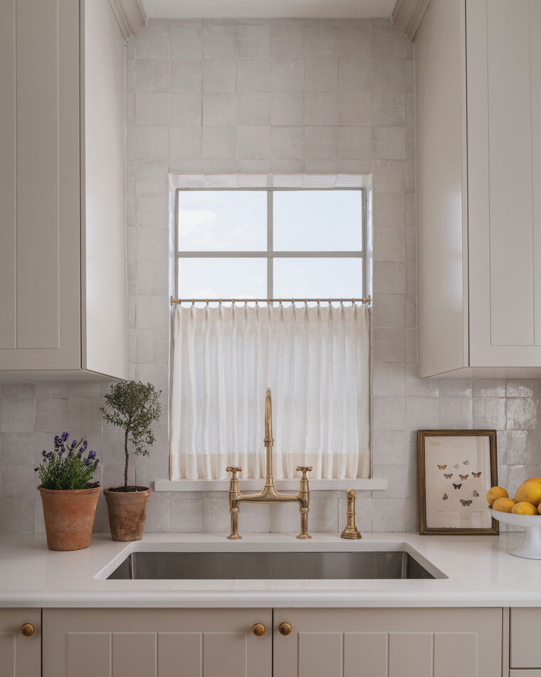 Online design Transitional Kitchen by Christina M. thumbnail