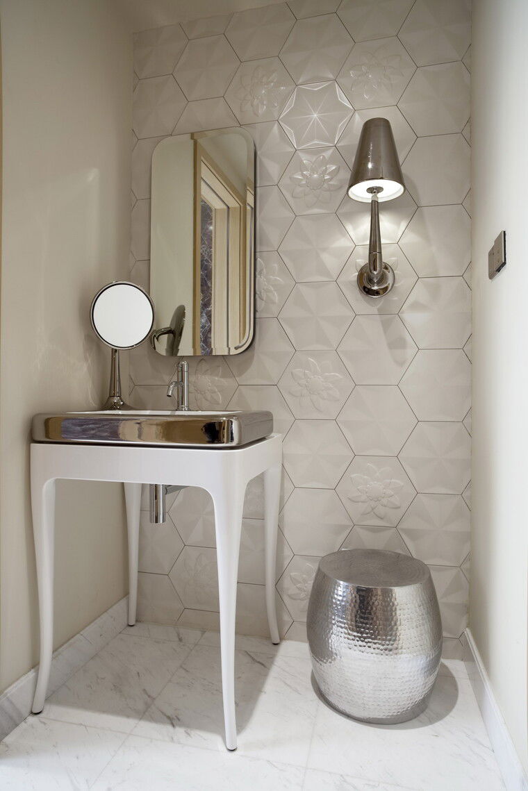 Online design Contemporary Bathroom by Sergio M. thumbnail
