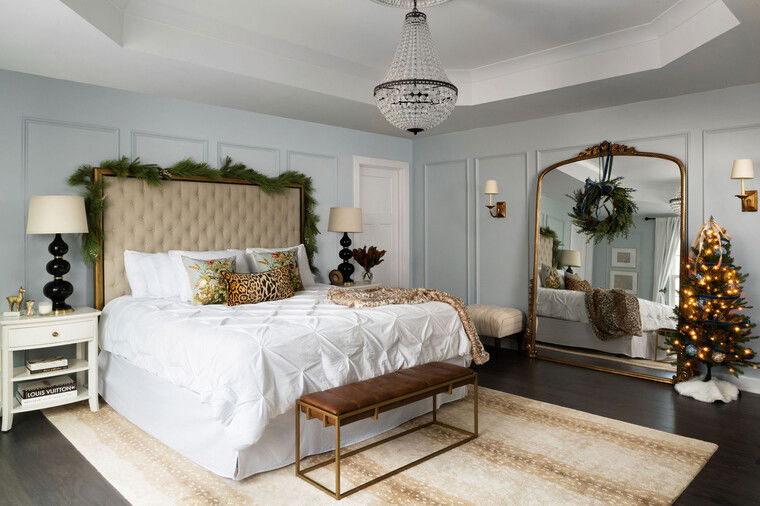 Online design Glamorous Bedroom by Valerie D. thumbnail