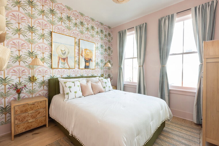 Online design Beach Bedroom by Laura K. thumbnail
