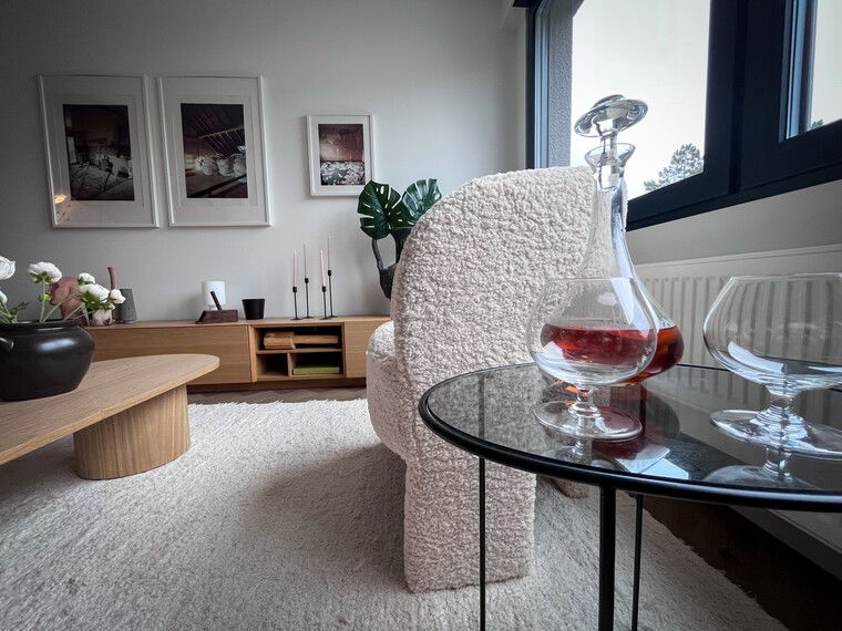 Diseño en línea Sala de Estar Moderna por Blanca C. miniatura