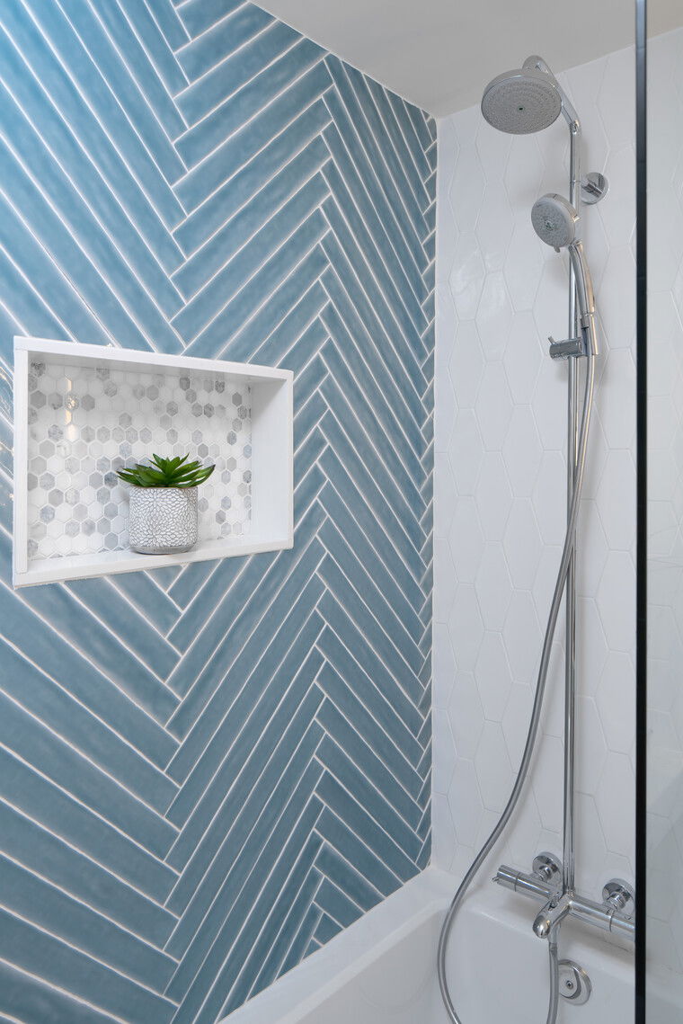 Diseño en línea Baño Moderno de Carla A. miniatura