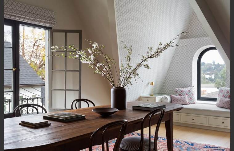 Online design Transitional Home Office by Meriol P. thumbnail