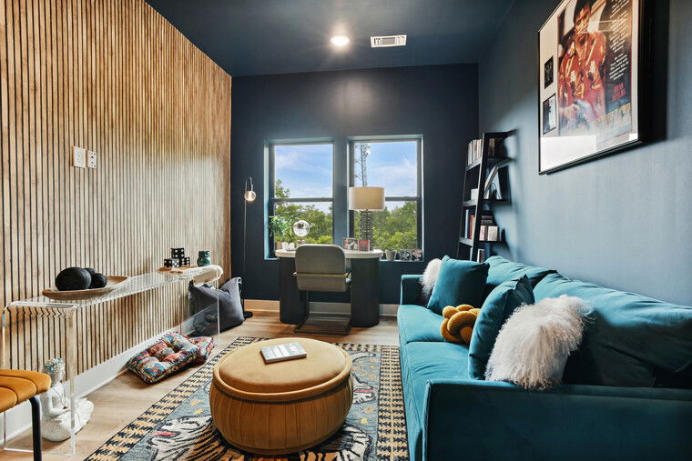 Online design Eclectic Home Office by Marve M. thumbnail