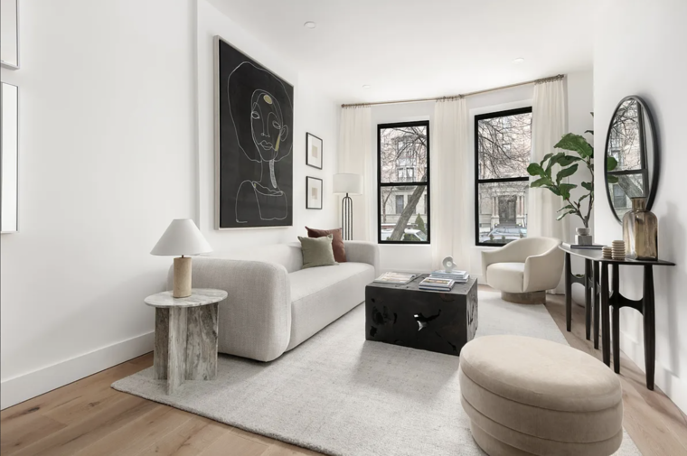 Online design Transitional Living Room by Leanna S. thumbnail