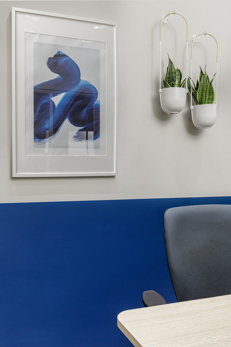 Online design Modern Business: 1 Space by Sandra K. thumbnail