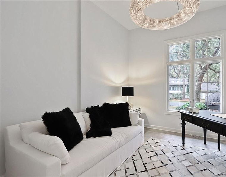 Online design Modern Business: 1 Space by Chrystal C. thumbnail