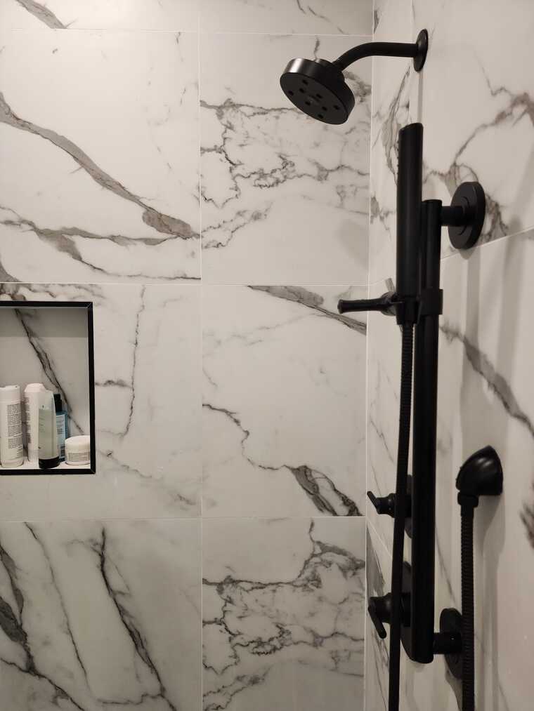Diseño en línea Baño Moderno por Shameika B. miniatura