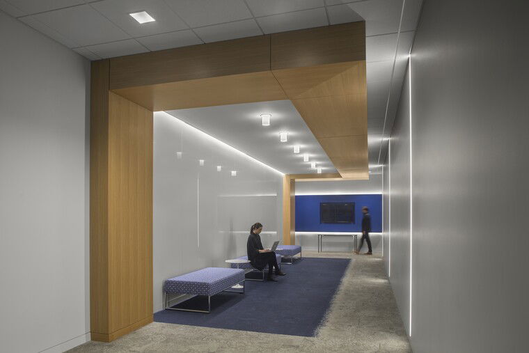 Online design Modern Business: 1 Space by Annette C. thumbnail