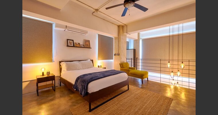 Online design Eclectic Bedroom by Mariel H. thumbnail