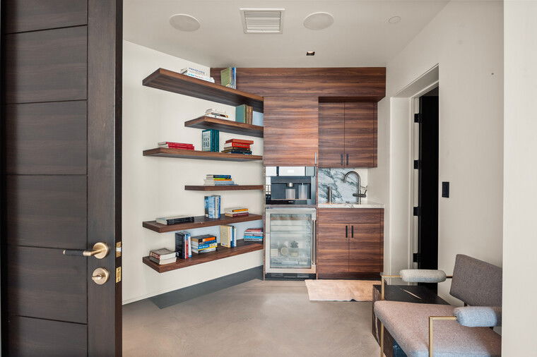Online design Contemporary Home Office by Kristin G. thumbnail