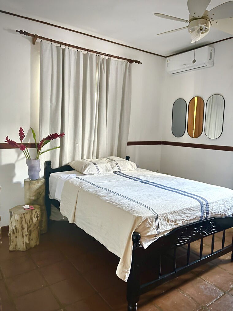 Online design Country/Cottage Bedroom by Blanca C. thumbnail