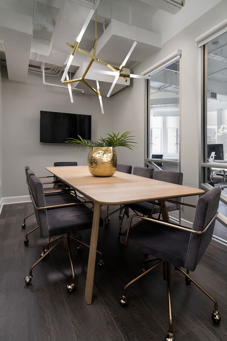 Online design Modern Business: 1 Space by Renata B. thumbnail