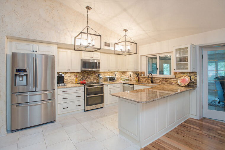 Online design Traditional Kitchen by Jamie M. thumbnail