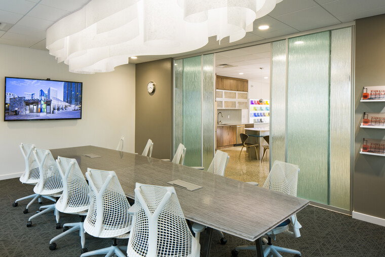 Online design Eclectic Business by Jillian M. thumbnail