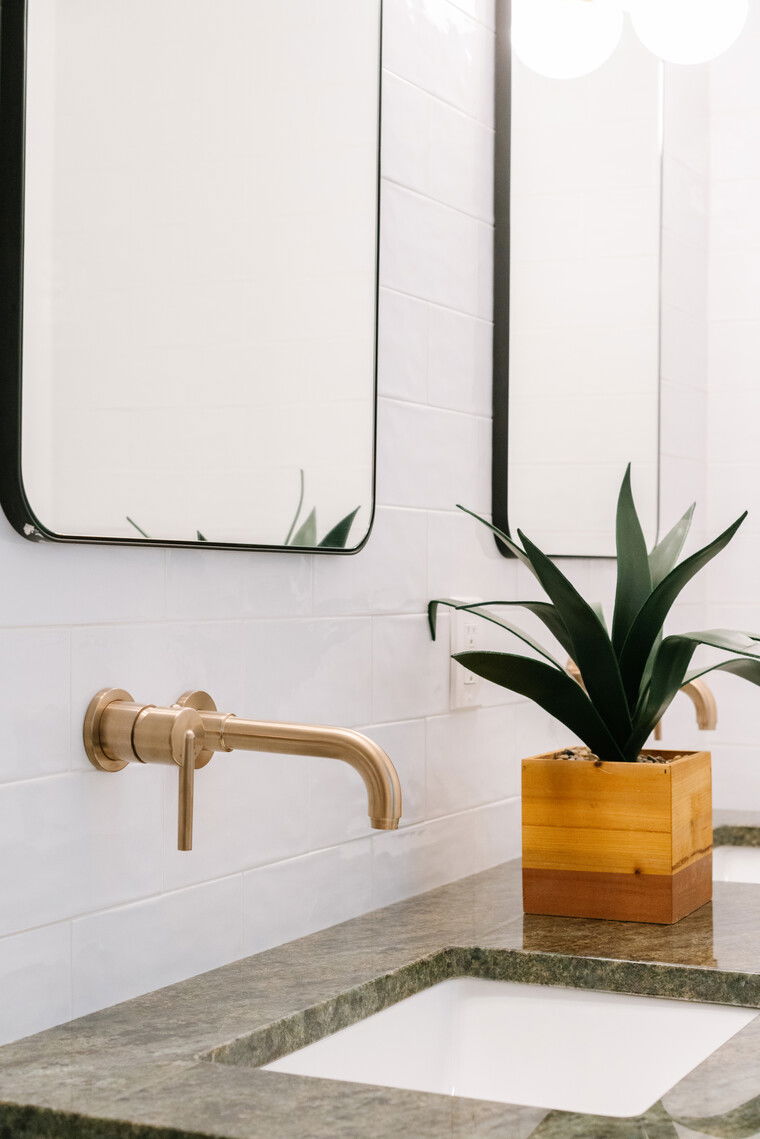 Diseño en línea Baño Moderno de Carla A. miniatura