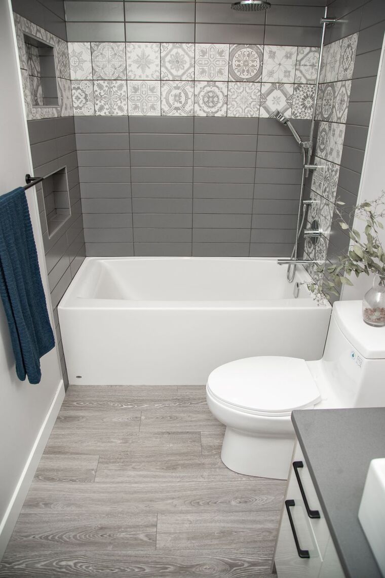 Diseño en línea Baño contemporáneo por Natalie S. miniatura