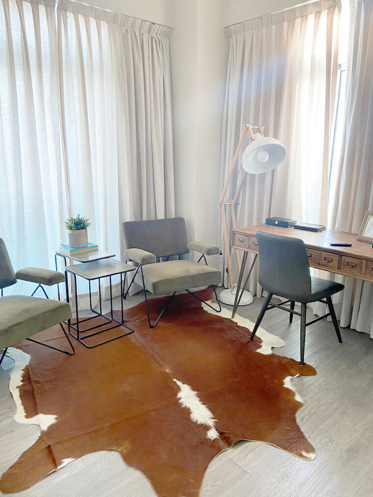 Online design Eclectic Home Office by Perla V. thumbnail