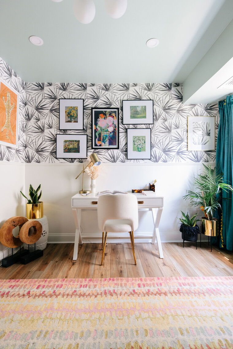 Online design Modern Home Office by Ashley H. thumbnail