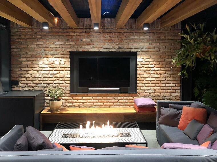 Online design Eclectic Patio by Sofia V. thumbnail