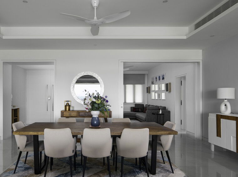 Online design Contemporary Dining Room by Nazli U. thumbnail