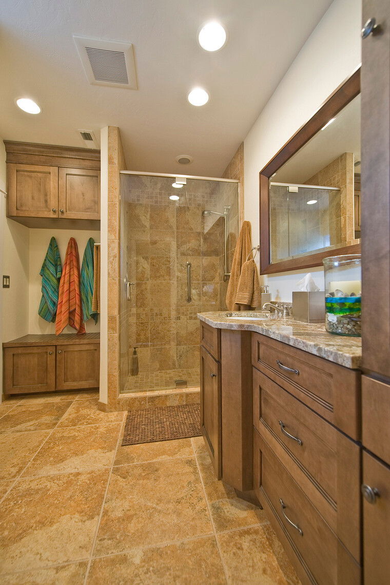 Diseño en línea Baño Moderno por Jeff D. miniatura