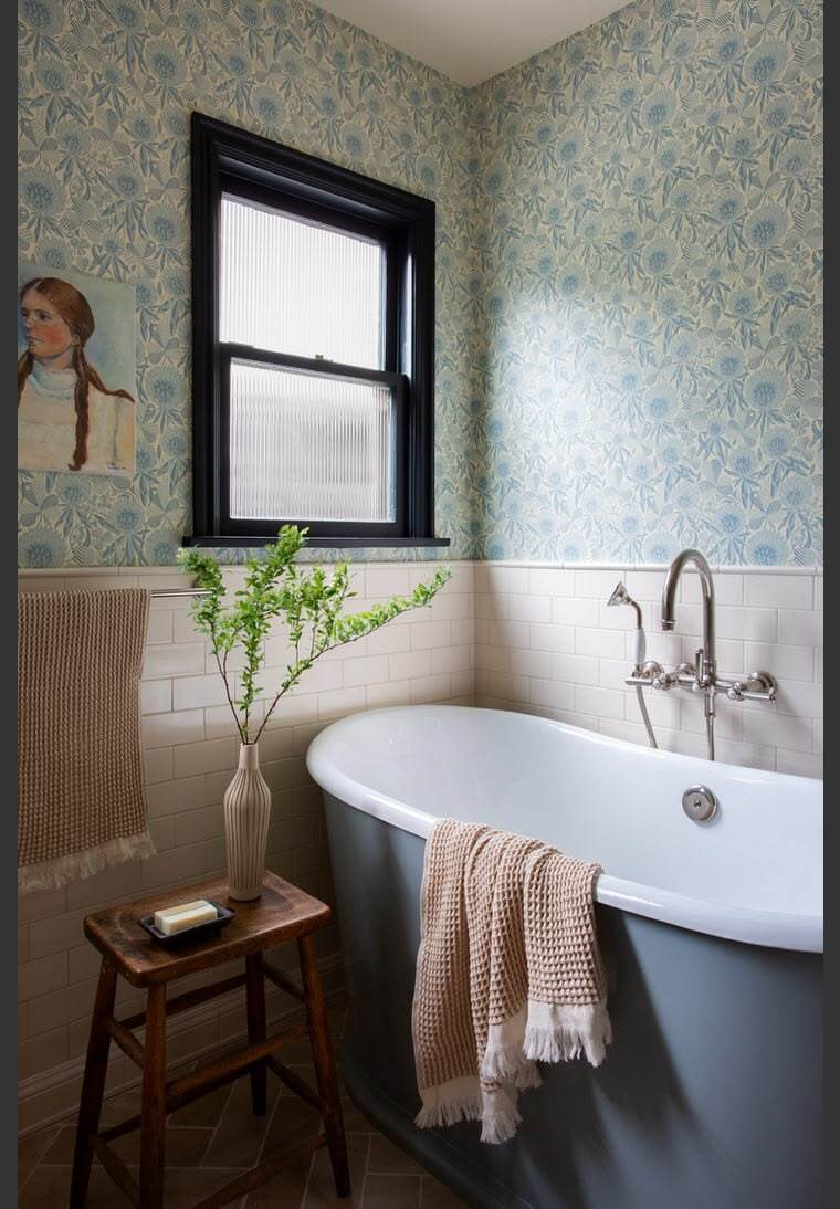 Online design Transitional Bathroom by Meriol P. thumbnail