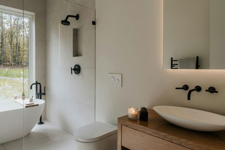 Online design Modern Bathroom by Dominika Z. thumbnail