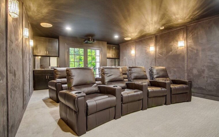 Online design Contemporary Home Office by Jessica C. thumbnail