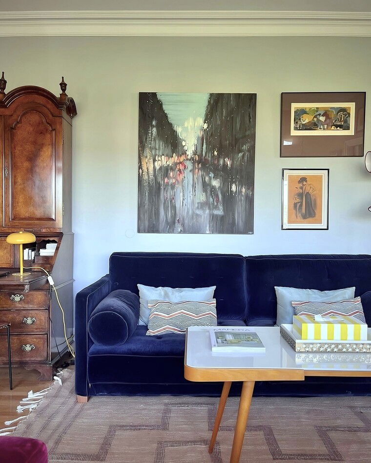 Online design Eclectic Living Room by Mangi B. thumbnail