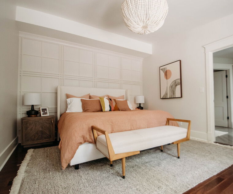 Online design Modern Bedroom by Katrina M. thumbnail