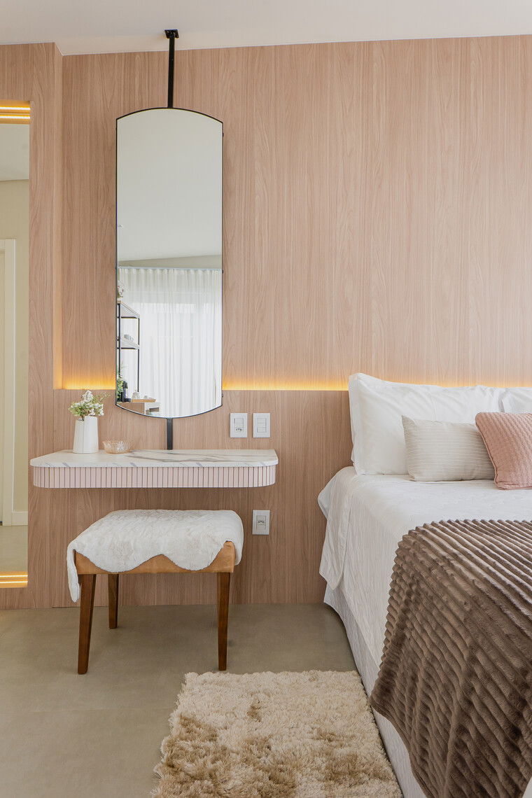 Online design Country/Cottage Bedroom by Gabriela L. thumbnail