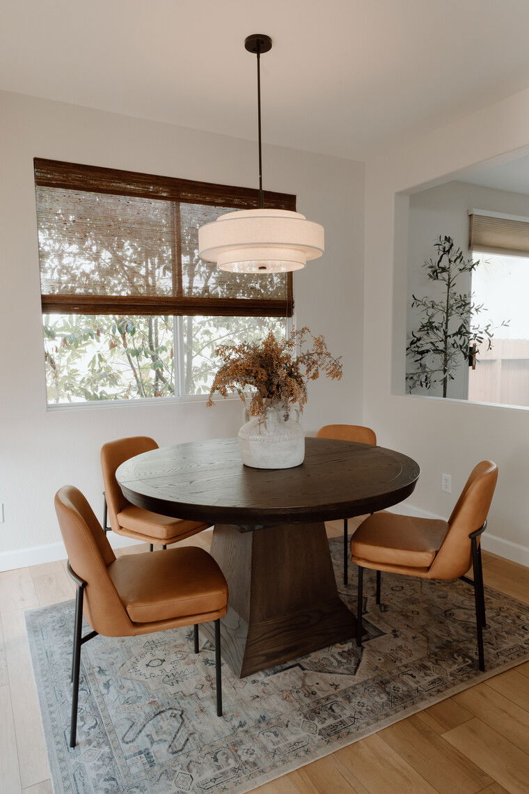 Online design Transitional Dining Room by Mackenzie H. thumbnail