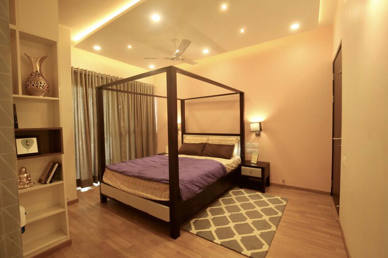 Online design Transitional Bedroom by Anup T. thumbnail