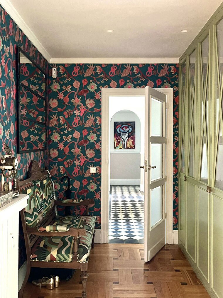 Online design Contemporary Hallway/Entry by Mangi B. thumbnail