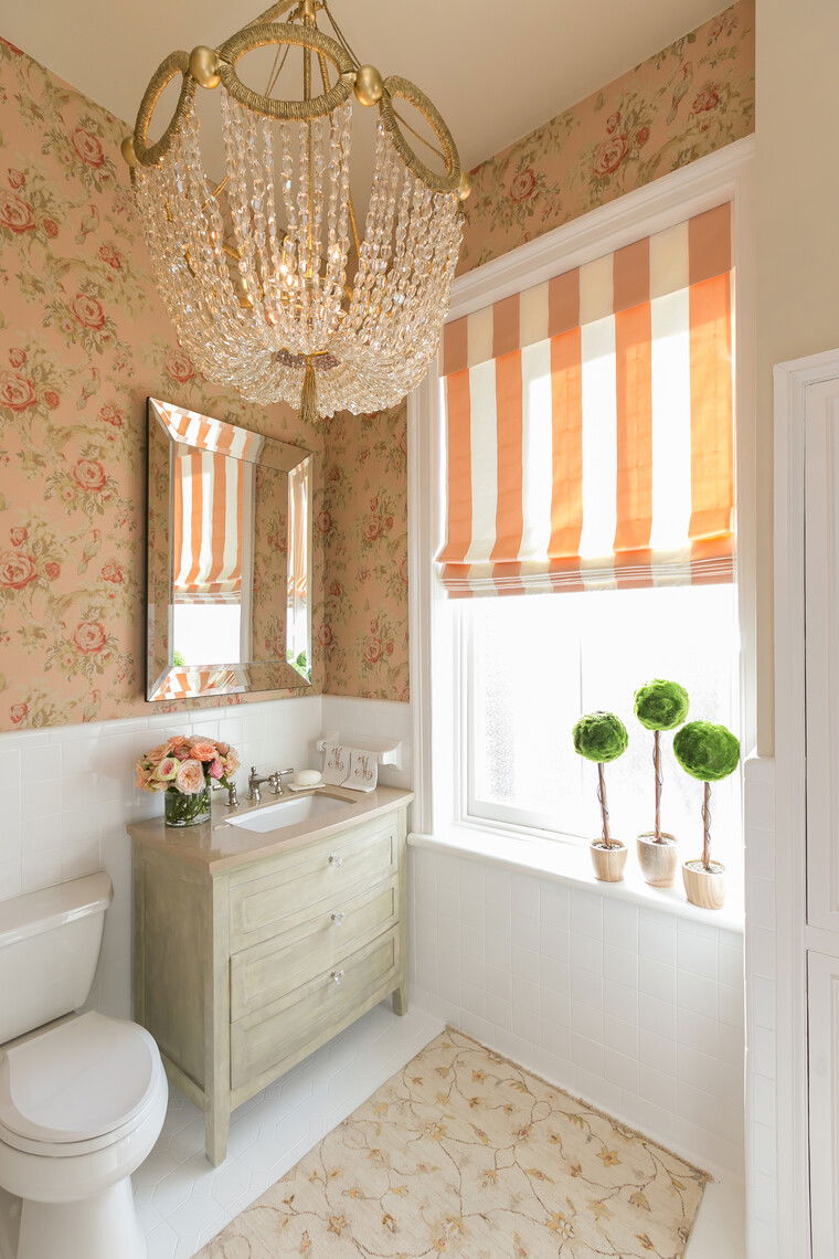 Online design Traditional Bathroom by Lauren L. thumbnail