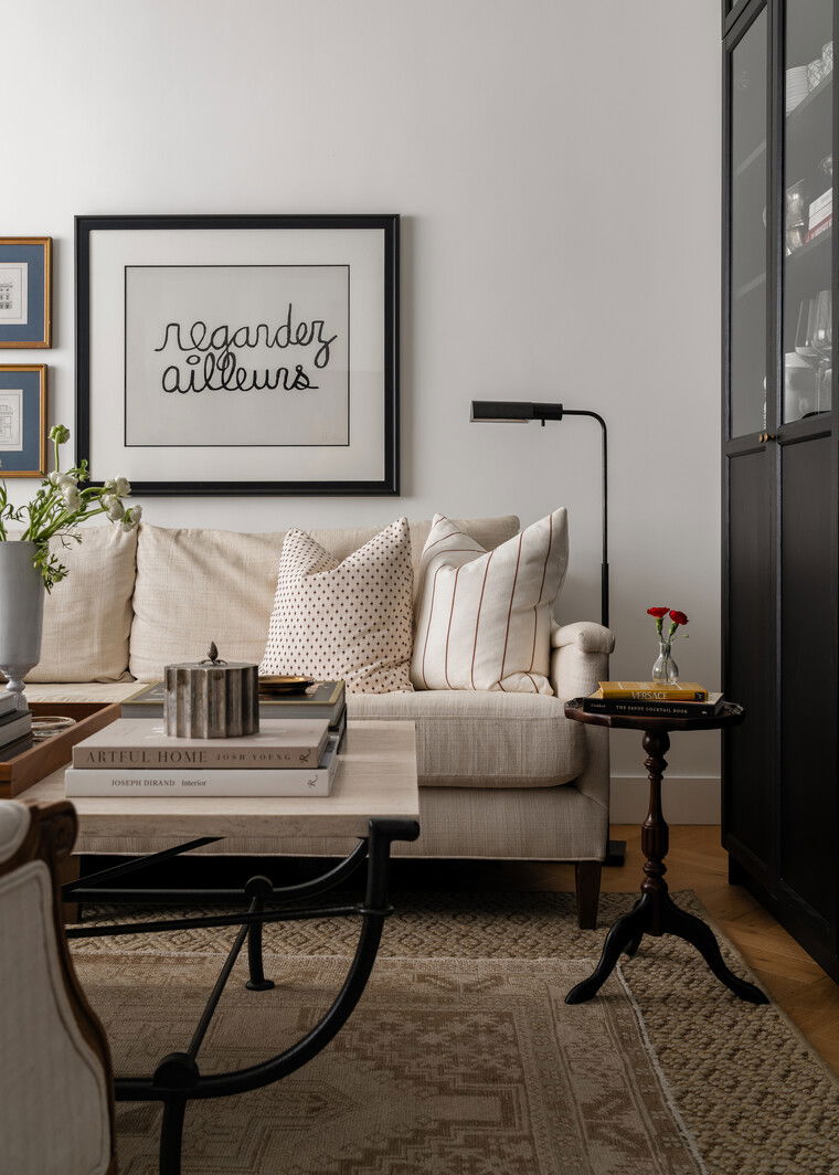 Online design Transitional Living Room by Christina M. thumbnail