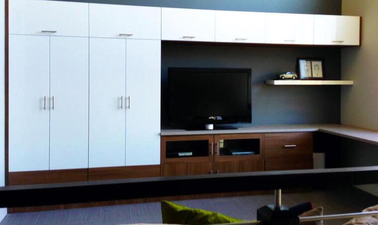 Online design Contemporary Home Office by Laura L. thumbnail