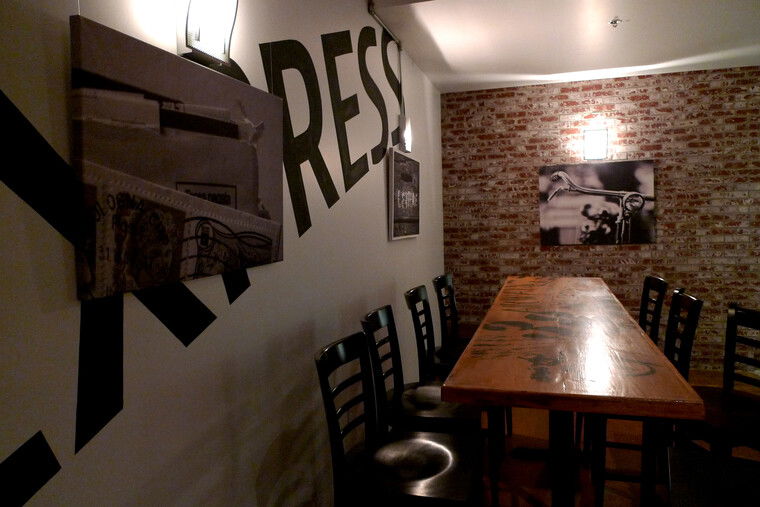 Online design Transitional Business: 1 Space by Serena Z.  thumbnail