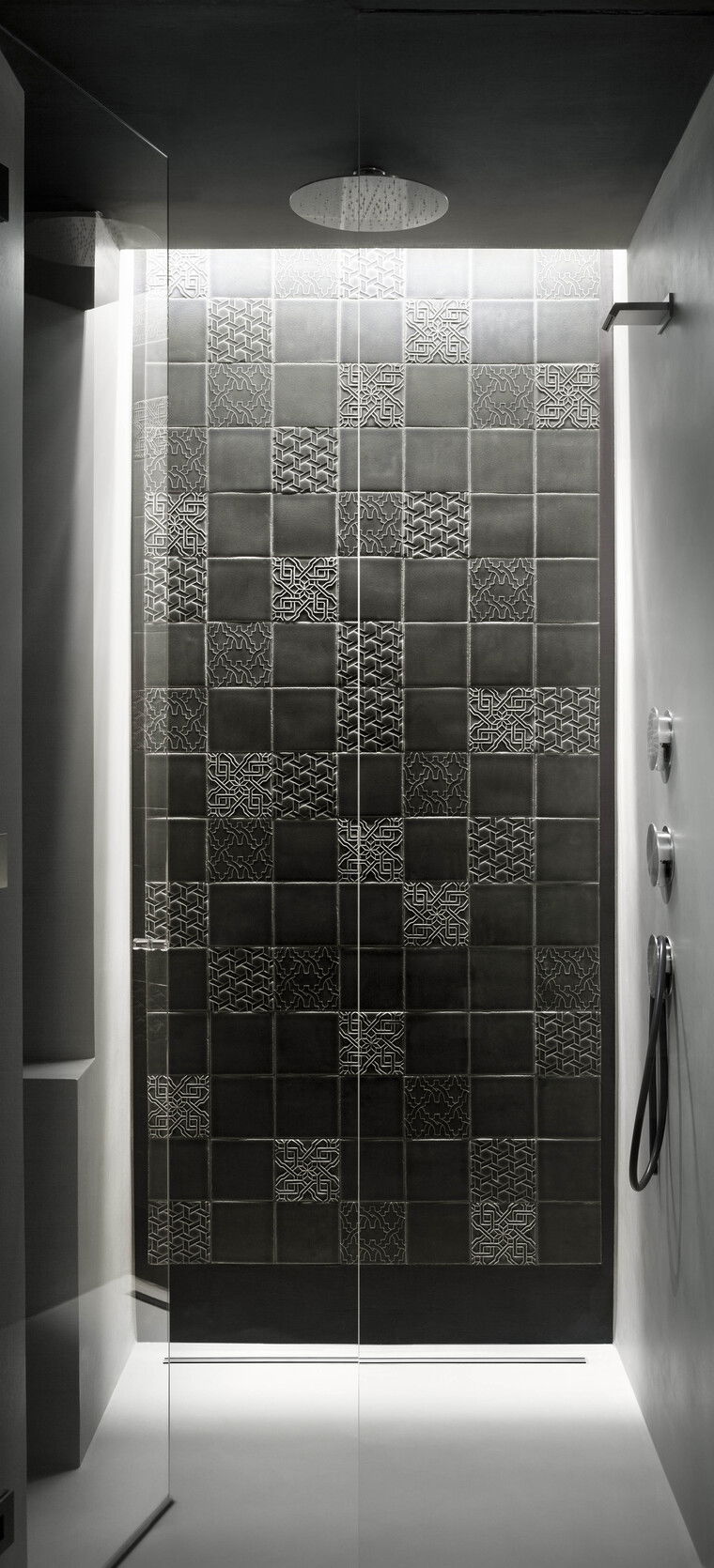 Diseño en línea Baño Moderno por Roberto D miniatura
