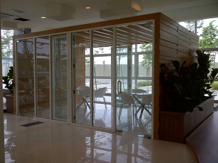 Online design Modern Business: 1 Space by Nor Aina M. thumbnail