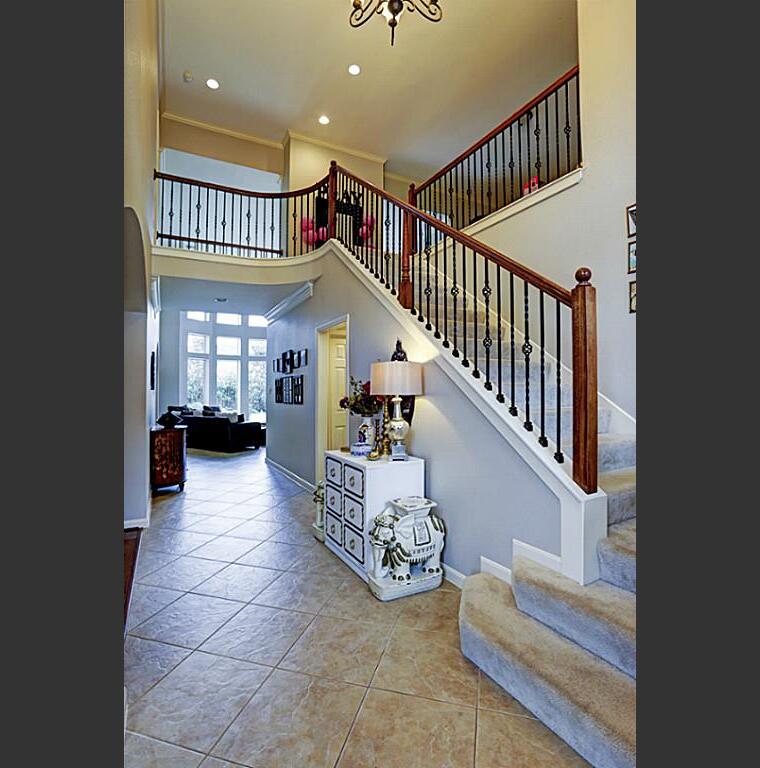 Online design Eclectic Hallway/Entry by Jessica C. thumbnail
